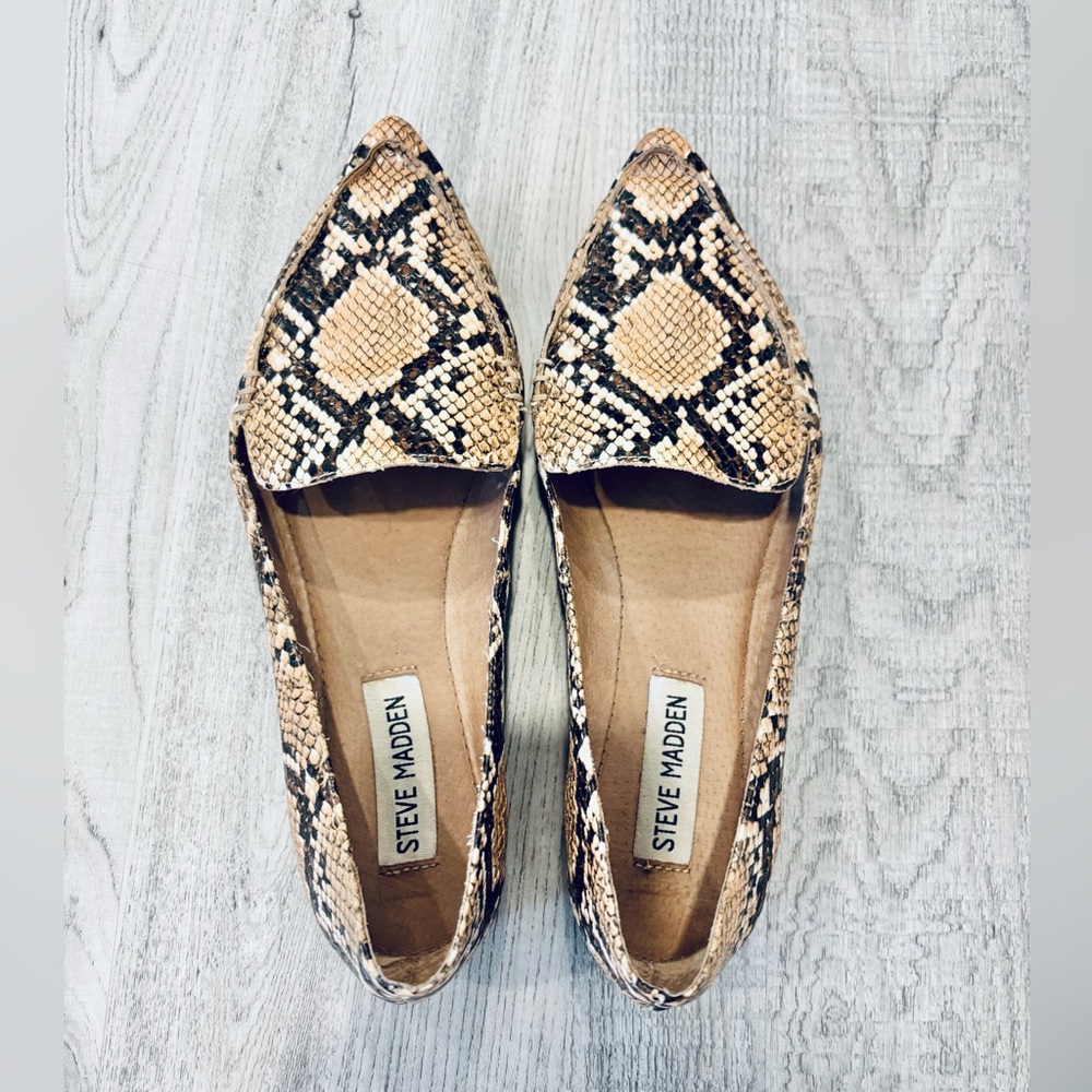 Steve Madden Leather Snakeskin Flats Loafers Size 6
